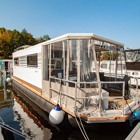 Hausboot Hotel เฮนนิกส์ดอร์ฟ ภายนอก รูปภาพ