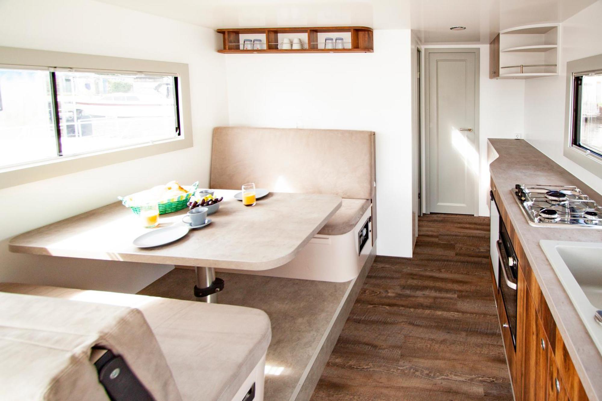 Hausboot Hotel เฮนนิกส์ดอร์ฟ ภายนอก รูปภาพ